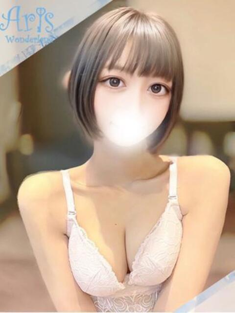 ろあ【理想的な細身ボディ】 Aris(アリス)☆超恋人空間☆沖縄最大級!!(ソープランド)