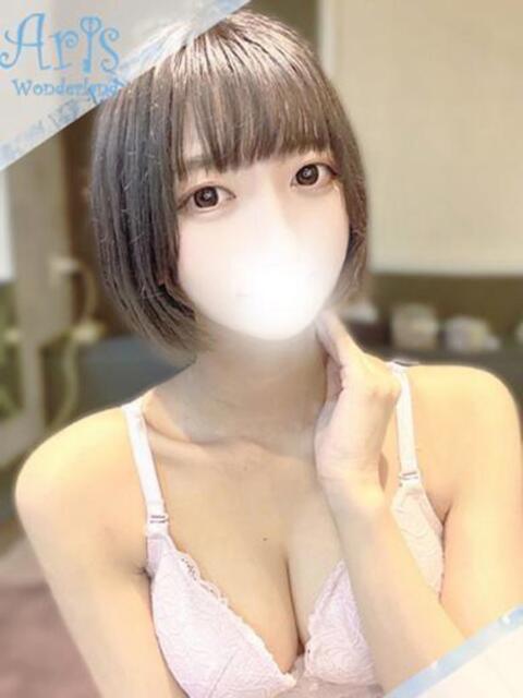 ろあ【理想的な細身ボディ】 Aris(アリス)☆超恋人空間☆沖縄最大級!!(ソープランド)