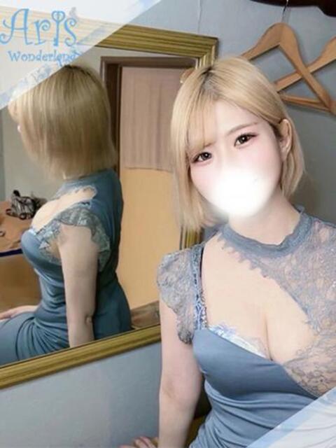 ひまり【エロカワ美E乳美女】 Aris(アリス)☆超恋人空間☆沖縄最大級!!(ソープランド)