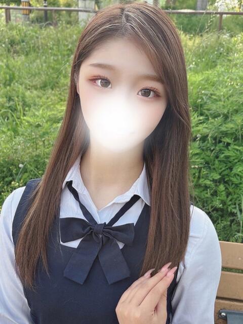 木下 ゆめ しゃせきょっ!XX教育される制服女子たち（ホテヘル）