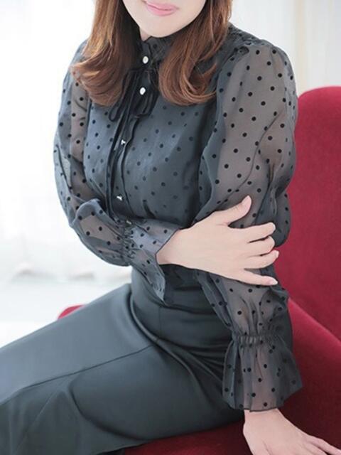 夕鶴(ゆづる) PLUS梅田店（熟女デリヘル）