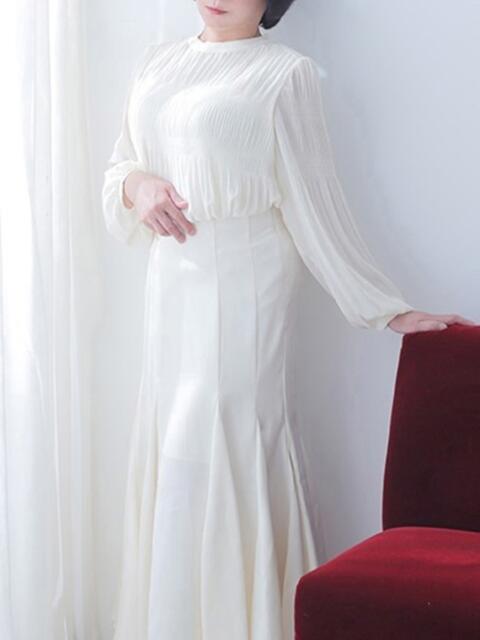 輪(りん) PLUS梅田店（熟女デリヘル）