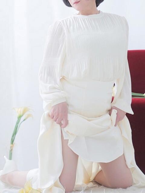 輪(りん) PLUS梅田店（熟女デリヘル）