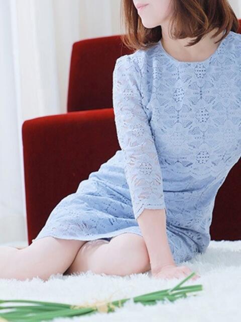 智美(ともみ) PLUS梅田店（熟女デリヘル）