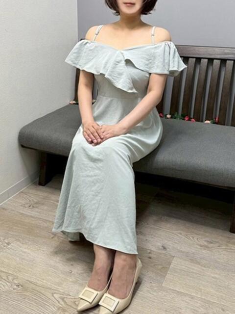 翠(すい) PLUS梅田店（熟女デリヘル）