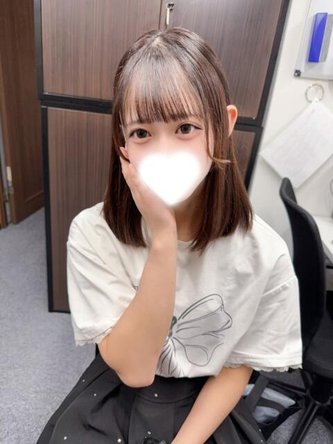 あすな ワレメ舐められ学院 秋葉原校（手コキ・オナクラ）