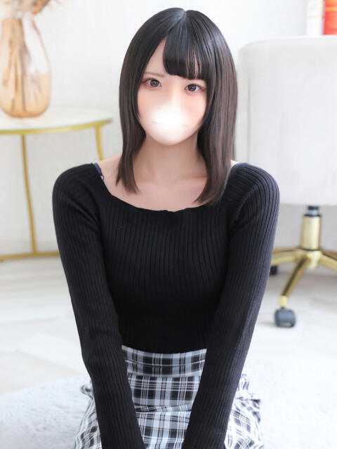 ふゆか★完未・未開発田舎娘★ 渋谷S級素人清楚系デリヘル chloe(デリヘル)