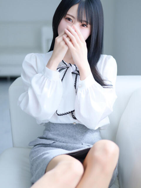 新人・萌七(もな) グランドオペラ福岡（高級デリヘル）