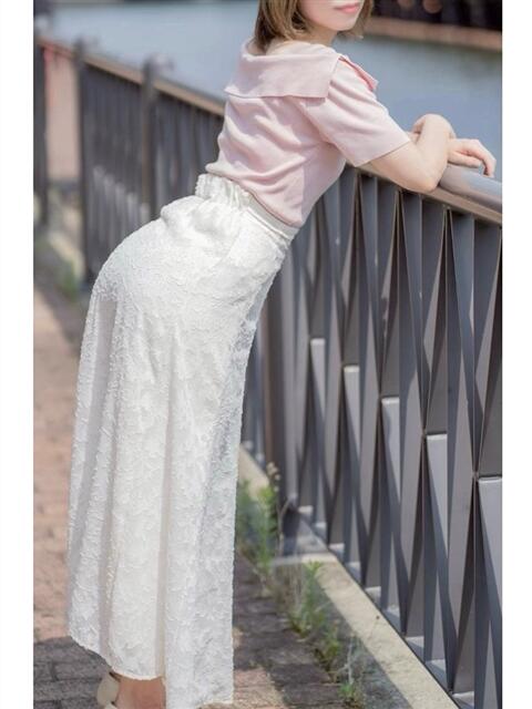 しりか 奥鉄オクテツ大阪(駅待ち合わせ型人妻デリヘル)