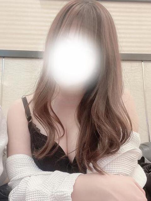 新人　えま 福井人妻城（人妻路上待ち合わせデリヘル）