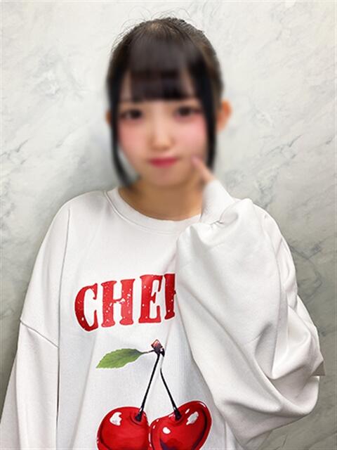 あられ 渋谷くいーんず（素人専門ホテヘル＆デリヘル）