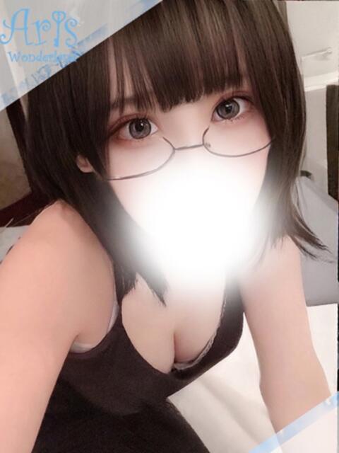 ゆかな【黒髪神スタイル美女】 Aris（アリス）☆超恋人空間☆沖縄最大級！！（ソープランド）