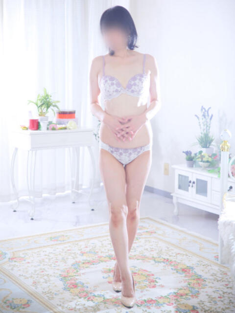 高島(たかしま)体験入店♡ 秘密の逢瀬…○○妻(西条・東予・今治)（人妻デリヘル）
