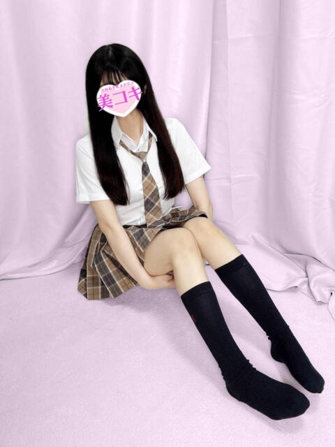 なつみ 美コキ手少女(派遣型オナクラ(手コキ))