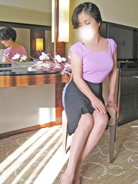 絵里子 ピュアグレイス（人妻系デリヘル）