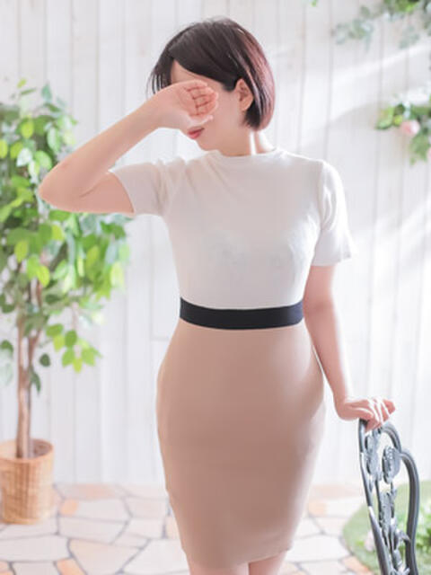 もも 奥様メモリアル（デリヘル）