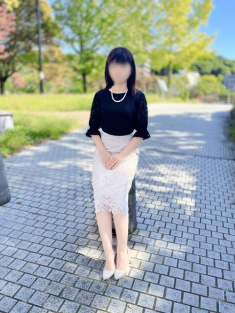 相葉 りんか こあくまな熟女たち 広島店(KOAKUMAグループ)(人妻・熟女デリヘル)