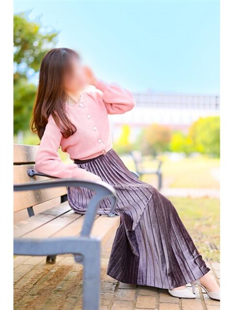 かおり 奥鉄オクテツ神奈川店（デリヘル市場グループ）（駅待ち合わせ型人妻デリヘル）