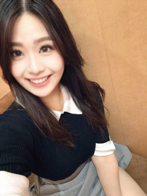 宮城りる 断りきれない美人マッサージ嬢たち（デリヘル＆エステ）