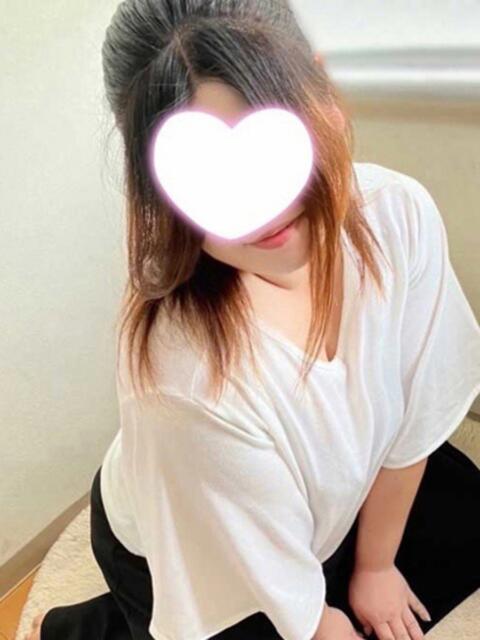 ゆかり ぽっちゃり巨乳素人専門店ぷにめろ八王子店(ぽっちゃり系デリヘル)