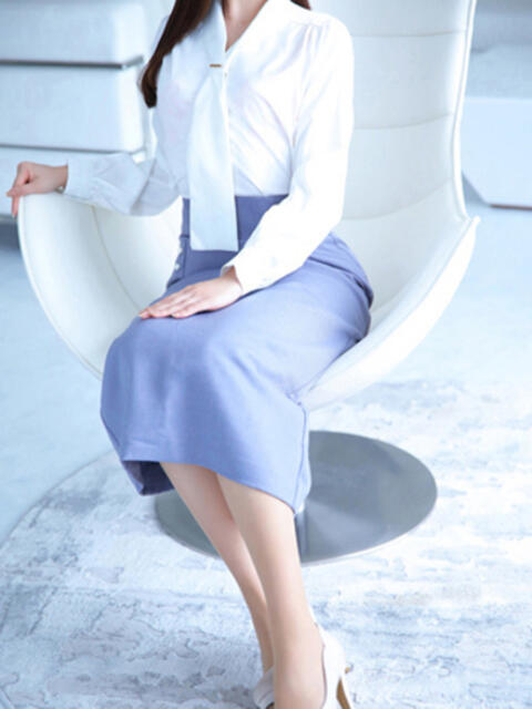 新人・雫(しずく) グランドオペラ福岡（高級デリヘル）