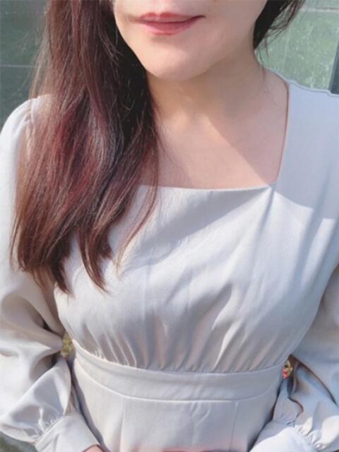 東尾 極上でエッチな人妻（人妻・熟女デリヘル）