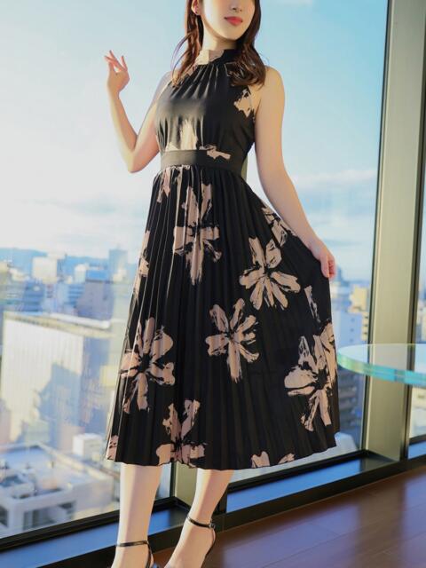 朝霧 真鈴 マダム麗奈大阪（会員制VIP専用デリヘル）