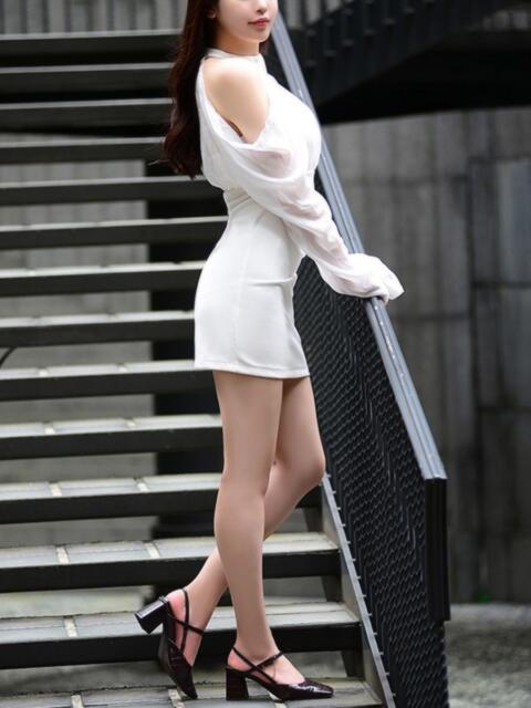 浅川 絆 マダム麗奈大阪（会員制VIP専用デリヘル）