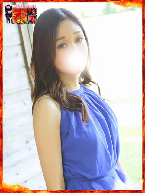 あや 濃厚即19妻(デリヘル)