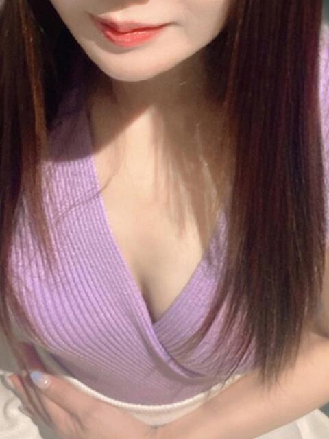 河本りか 麗しいマダム（【非風俗】メンズエステ）