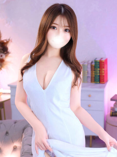 りな★容姿端麗色気ある妖艶美女 Bell~S級美女お姉様・人妻デリヘル~(デリヘル)