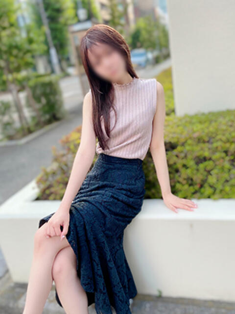 のん かりんと秋葉原(オナクラ・手コキ)