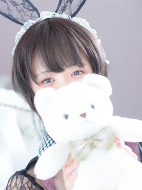 まり　ショートヘア清楚美少女 AROMA FACE NAKASU（ソープランド＆アロマエステ）