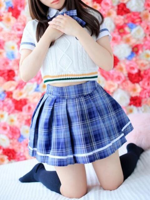 ひな　初々しさが残る美少女 AROMA FACE NAKASU（ソープランド＆アロマエステ）