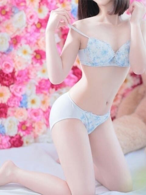 ゆうな　最高峰の素人美少女 AROMA FACE NAKASU（ソープランド＆アロマエステ）