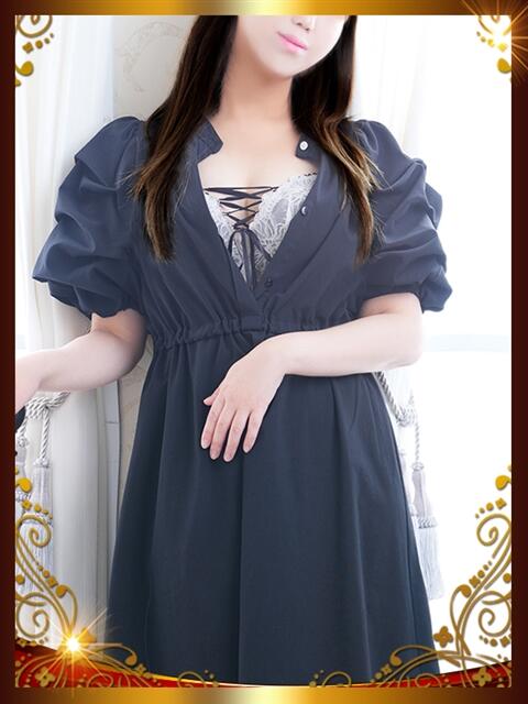 内川 なず菜 人妻セレブ宮殿（人妻デリヘル）