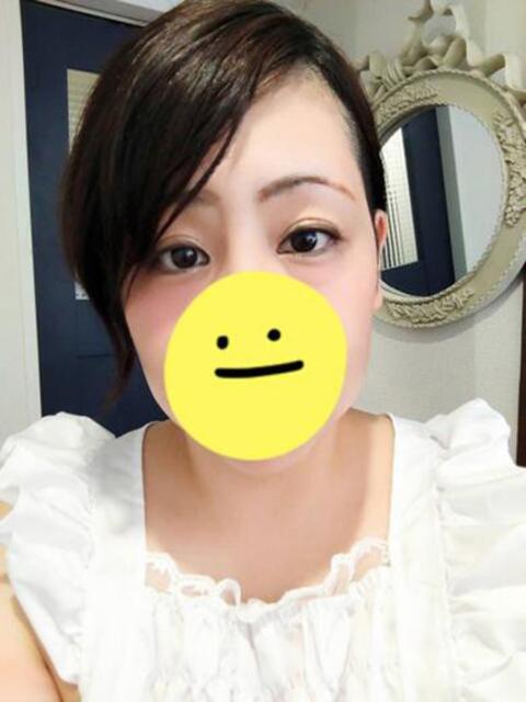 ムツキ 人妻生レンタル（デリヘル）