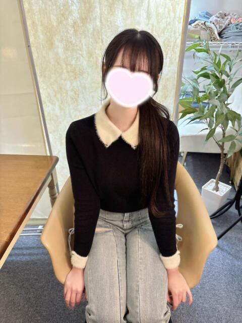 りり 池袋S級素人派遣型東京美少女物語（派遣型リフレ）