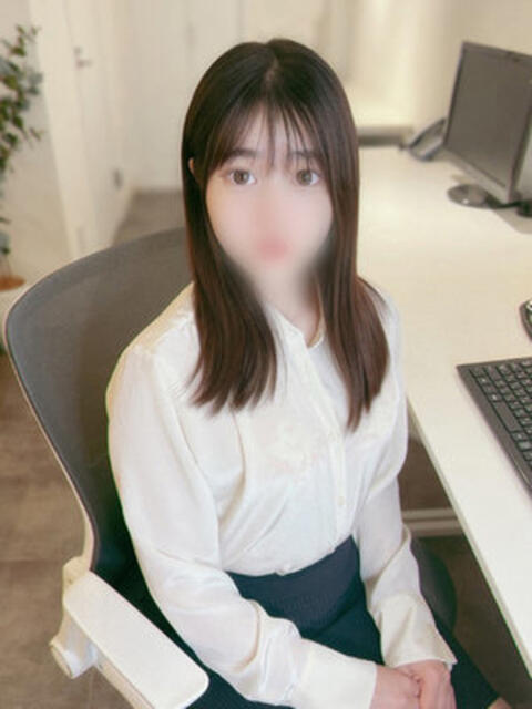 佐々木あいり e女商事 池袋店（ホテヘル＆デリヘル）