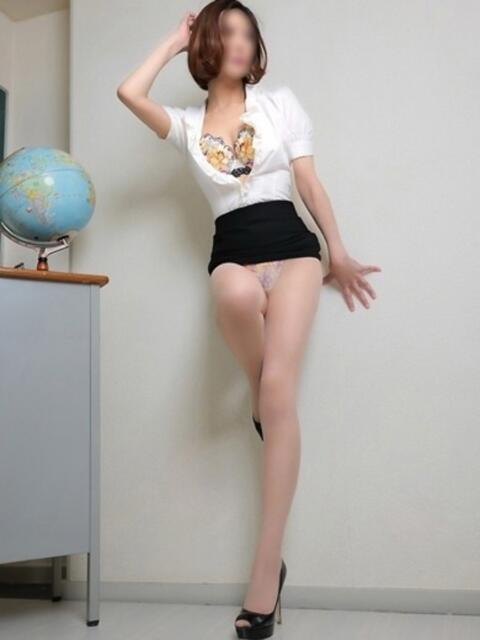 片岡 メイ イケない女教師 大阪店（ホテヘル＆デリヘル）