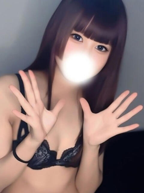 とうか◆１９歳ロリの究極イラマ 即イキ淫乱倶楽部（デリヘル）