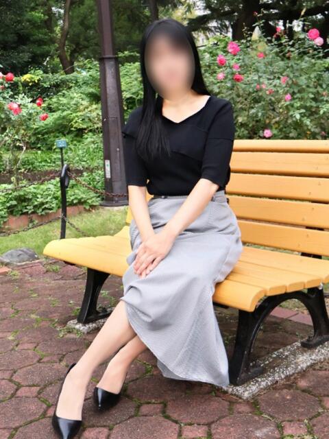 亜紗美 東京人妻フォーシーズンズ（人妻・熟女待ち合わせデリヘル）