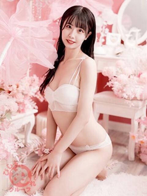 エナコ びしょぬれ潮吹秘書（素人コスプレデリヘル）