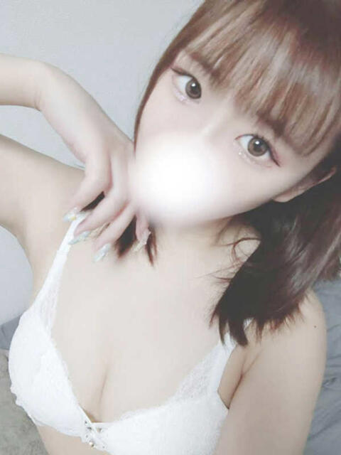 いおり めちゃカワ女子 小田原早川店（デリヘル）