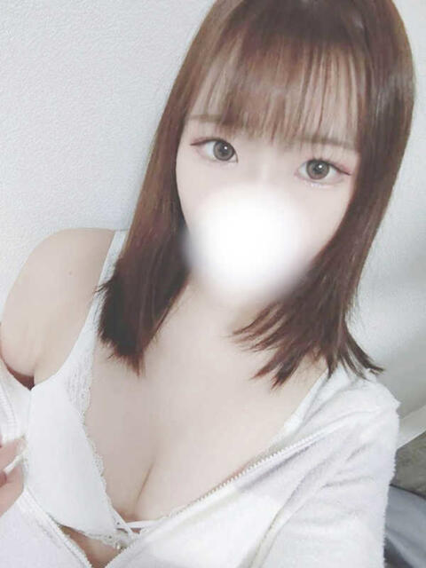 いおり めちゃカワ女子 小田原早川店（デリヘル）