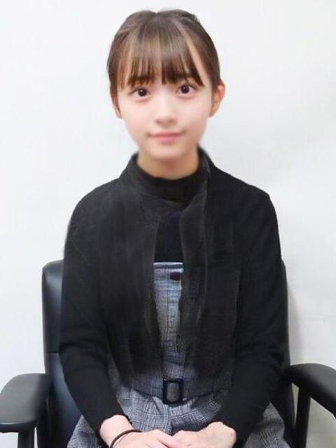 ろりか☆ロリ処女×美脚☆ ハイクラスド素人倶楽部(デリヘル)