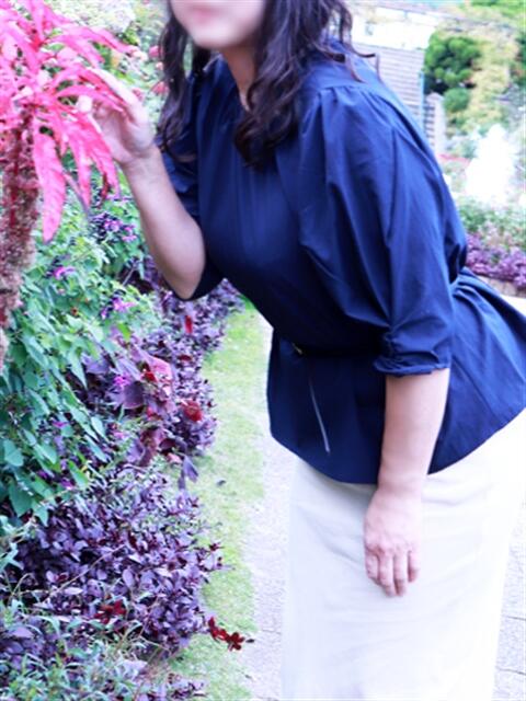 永瀬冬子 ミセス・レヴォアール～再会～（人妻性感デリヘル）