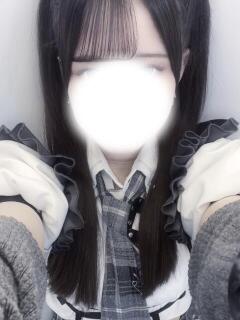 体験入店『アイドル系の上がりたて18歳キレカワ美少女』