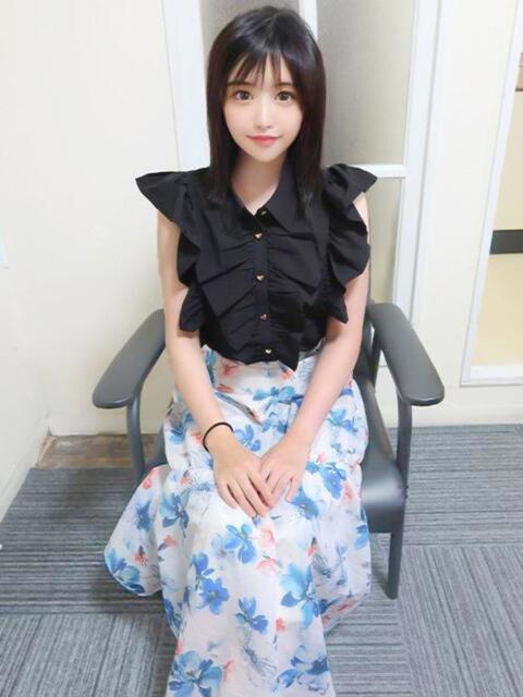 あやか♪綺麗な瞳の女学生 女子大生専門店白百合(デリヘル)