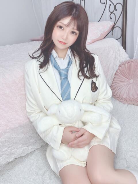 えりか E+アイドルスクール新宿・歌舞伎町店（デリヘル）